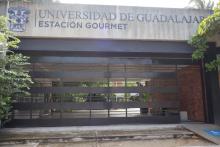 Autoridades de la UdeG reconocen el apoyo de Luis Munguía al Mercado de la Escuela de Gastronomía